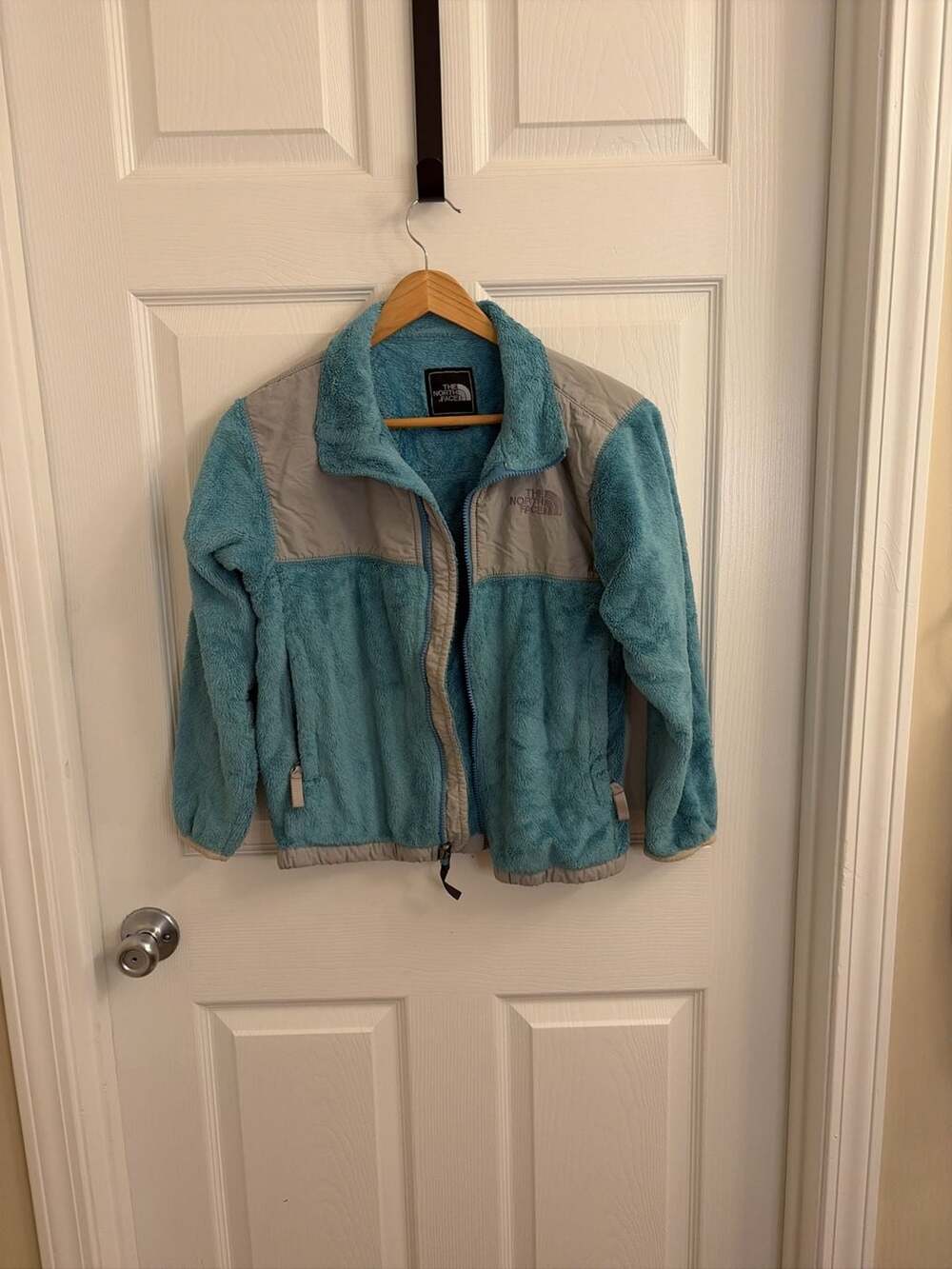The North Face Youth Juniors Osito Fleece Jacket Size M